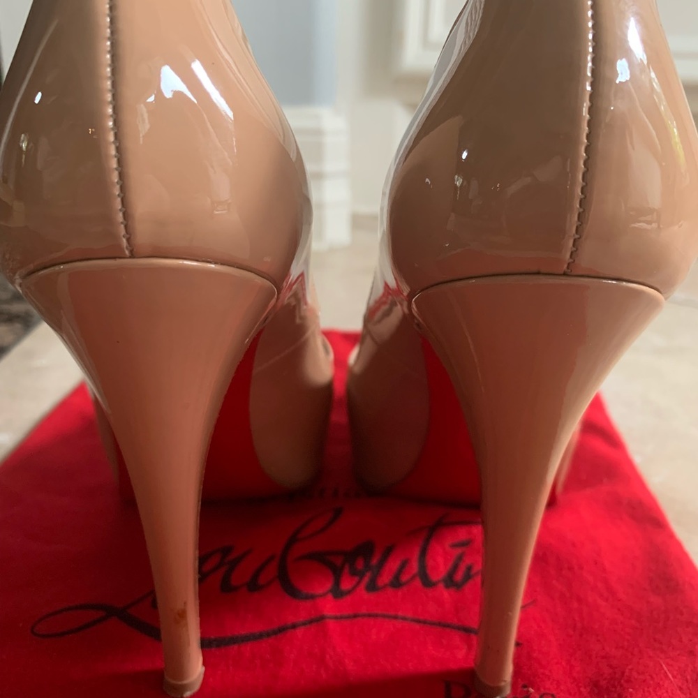 Size 36 Christian Louboutin pumps